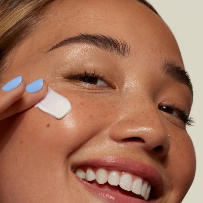 Curology Everyday Sunscreen For Face - SPF 30 - 2.02 Fl Oz - Image 4