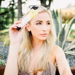 Beauty By Earth Facial Sunscreen - SPF 20